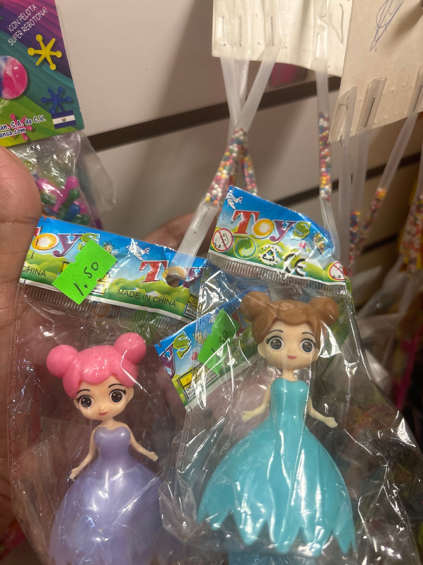 Juguetitos con dulces para niña